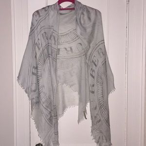 Burberry scarf/shawl
